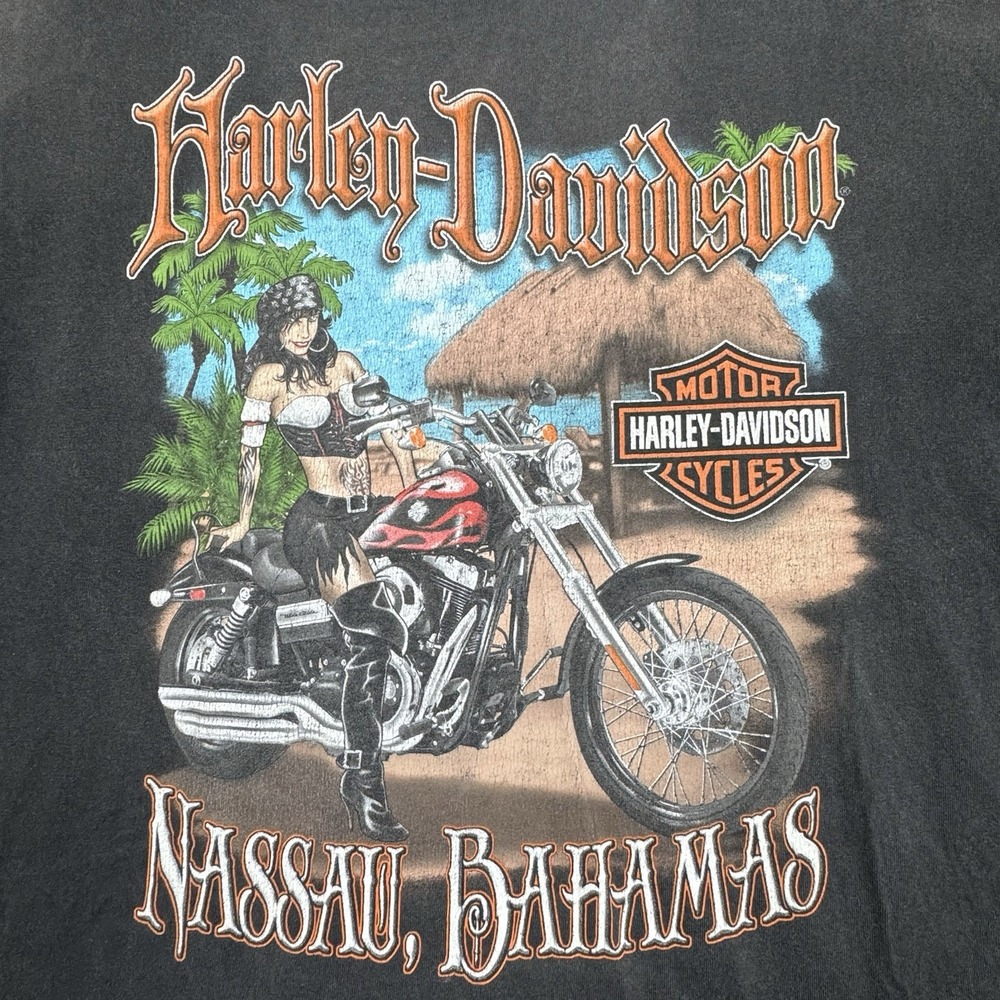 Vtg Harley Davidson Nassau Bahamas Tshirt Mens 2XL Sun Faded‎ Biker Babe Pirate